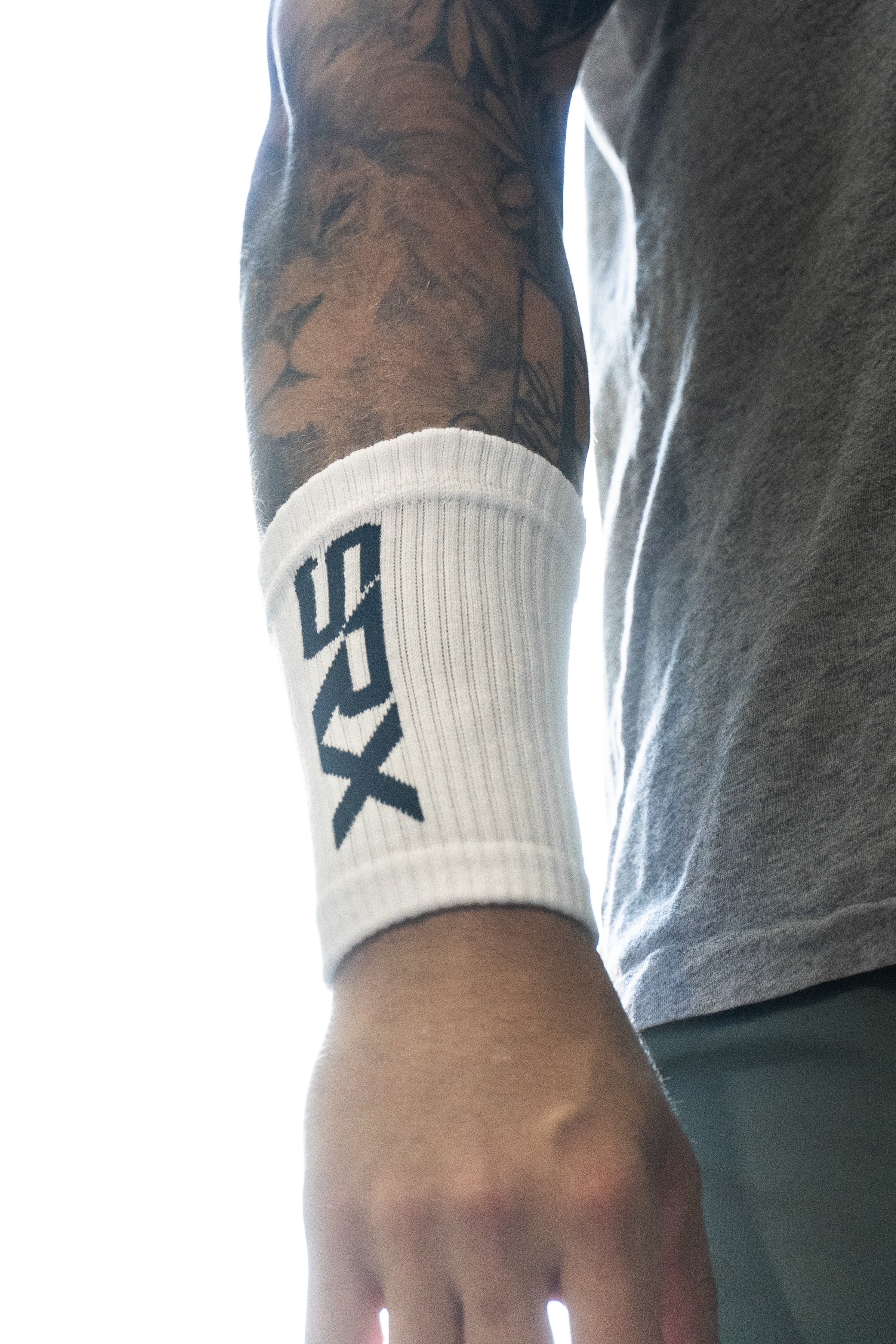 WRIST BANDS - PEARL WHITE