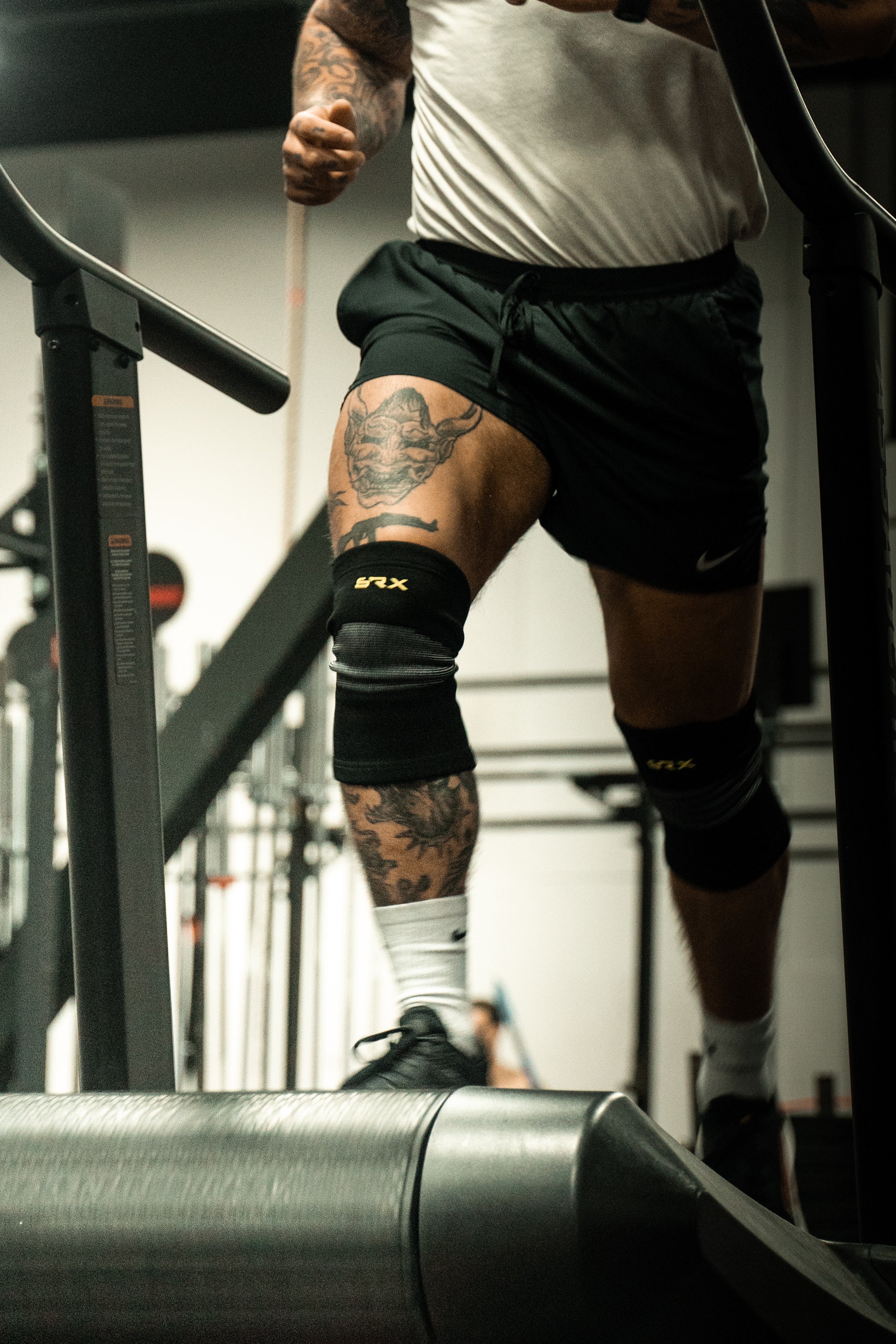 KNEE SLEEVES - ENDURANCE